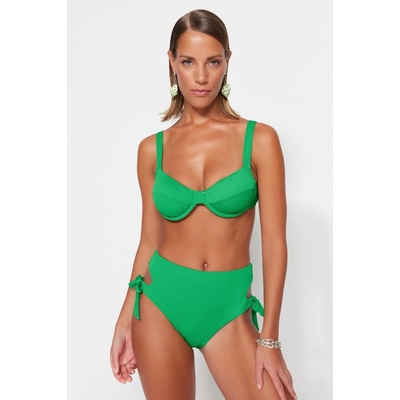 Trendyol Green Underwire textúrovaný top bikín zelená