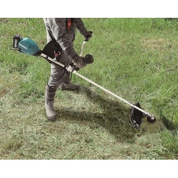 Image 1 of Makita UR006GZ02