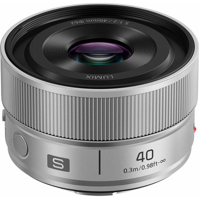 Panasonic Lumix S 40 mm f/2 stříbrný