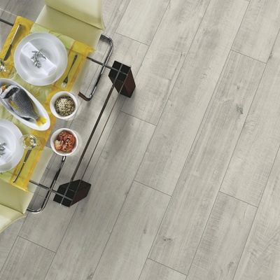Kronotex Exquisit plus Dub gala biely D 4787 2,69 m²