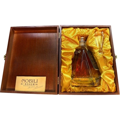 MARCATI BRANDY RISERVA DIAMANTE 45 YO 40% 0,5 l (kazeta)