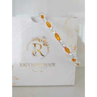 Radi handmade Диадема с оранжеви кристали и бели перли (443)