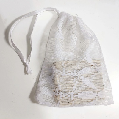 Herbarium Projekt Malé textilné vrecúško - D3 Upcycle vrecúško zo záclony