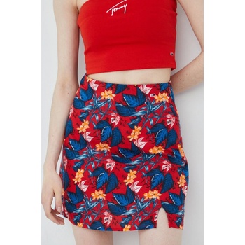 Tommy Jeans sukňa mini áčkový strih červená