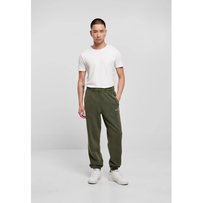 Urban Classics Мъжко спортно долнище в цвят маслина Urban Classics SweatpantsUB-TB5914-02245 - Маслина, размер M