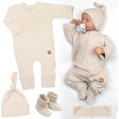 Baby Nellys Rostoucí žebrovaný overálek čepička a botičky 3D Nature sv. béžová – Zboží Dáma