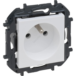 Legrand - Безрамкова домашна розетка NILOE STEP 250V бяла (LR0049)