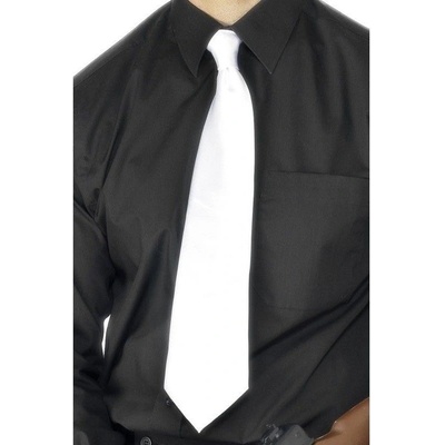 Bílá vázanka kravata