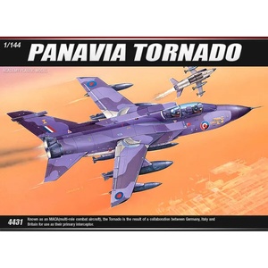 Academy Многоцелеви боен самолет Panavia Tornado (12607)