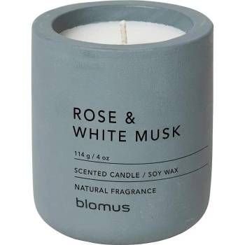 Blomus (Германия) Ароматна свещ BLOMUS FRAGA с аромат Rose & White Musk - Ø6.5 х 8 см - цвят кремък (BLOMUS 65896)