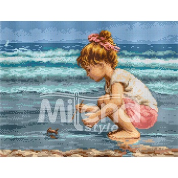 Milena Style Момиченце на плажа - Печатана Aida 14 ct без конци