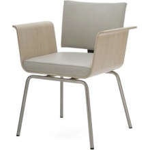 Form Design konferenčná stolička Nue Cuatro