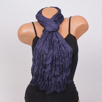 Image 1 of Стилен шал в тъмносиньо