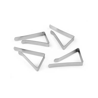 Kovová spona na obrus 4 ks - 1 karta strieborná