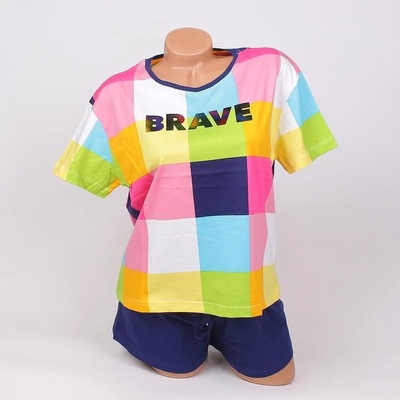 Пижама с къс ръкав на цветни квадрати и надпис