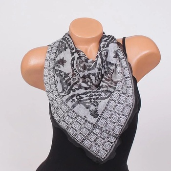 Image 1 of Копринено фишу в светлосиво с черни орнаменти