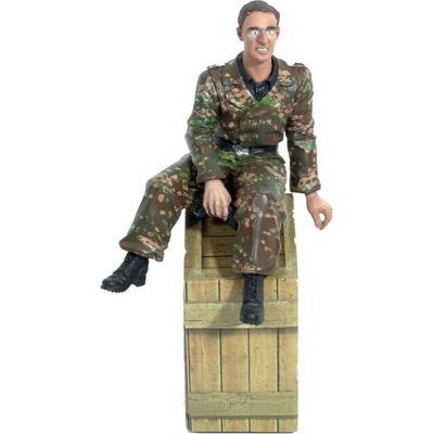 TORRO 1/16 figurka sedící obsluhy vysílačky Funker