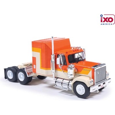 GMC General (1980) Oranžová IXO 1:64