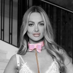Shots Toys Луксозен нашийник с повод Paris