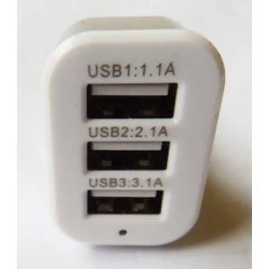  Зарядно за 12/24 v с 3 usb изхода 1.1/2.1/3.1 А