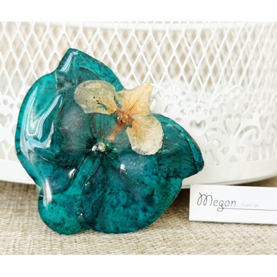 Meganflo Голяма брошка от синя орхидея