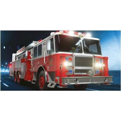 BrandMac · Bavlněná plážová osuška Americké hasičské auto - 70 x 140 cm