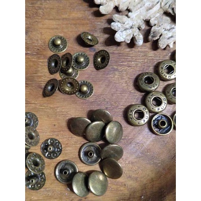 Kovové druky Ø10 mm balení 10 ks, barva staromosaz – Zboží Dáma