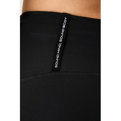 ASICS спортен къс панталон дамски ROAD HIGH WAIST 8IN SPRINTER (2012C967.001)