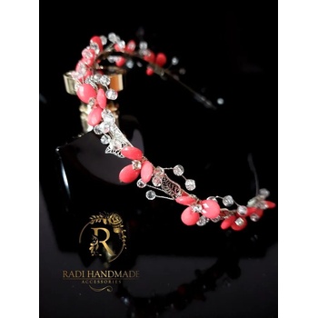 Image 1 of Radi handmade Нежна диадема с перлени цветя в червено (403)