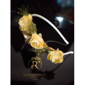 Radi handmade Диадема " Кадифени цветя" в жълто и зелени пера (090)