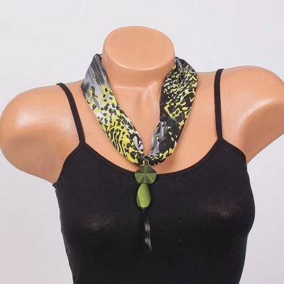 Колие-фишу в черно и жълто с ефектни камъчета