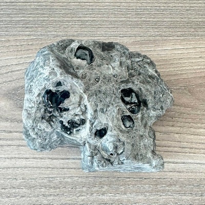 Nefertitis Obsidián Apačská slza v matrixu USA 73 NF64485 - cca 1,5 cm, 373 g