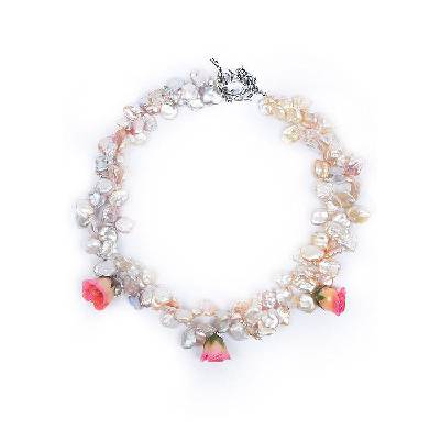 Нежно колие от естествени рози, седеф и Swarovski кристали Shine with Rose Dannyra Jewels