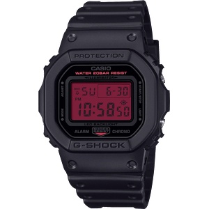Casio DW-5600BBR-1ER Часовници