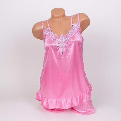 Дамска пижама с тънка презрамка в розово и дантела