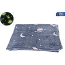 Mikro Trading Deka vesmírný design ve tmě svítící