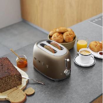 Image 1 of Smeg TSF01CHMEU