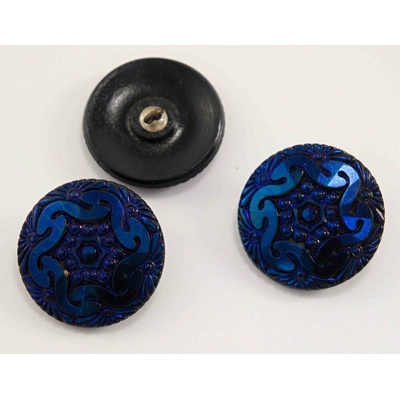 Luxusný sklenený gombík so spodným prišitím - metalické odlesky kráľovsky modrej a fialovej - priemer 2,6 cm