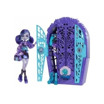 Mattel Monster High Skulltimate Secrets Midnight Garden Twyla doll