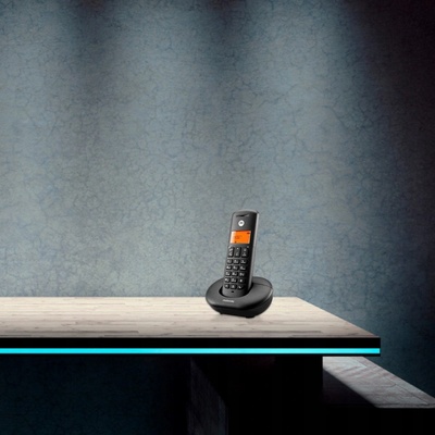 Motorola E201