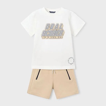 Mayoral Комплект бяла тениска и къси панталони цвят лешник за мини момче Mayoral