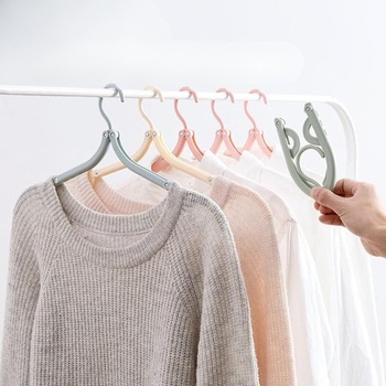 FoldingHanger Сгъваема закачалка, подвижна закачалка за дрехи - FoldingHanger