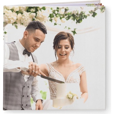 Nejlepší fotokniha v pevné vazbě za 449 Kč. Vyrobíme do 48 hod. Formát 21x21 cm. Motiv srdíčkový – Zboží Mobilmania