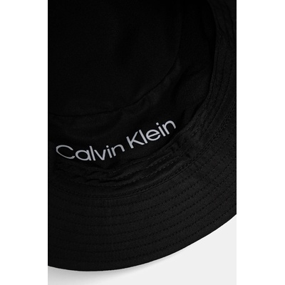 Calvin Klein Памучна капела Calvin Klein в черно от памук K60K613161 (K60K613161)