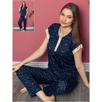 Дамска пижама в тъмносин цвят с луни и звезди