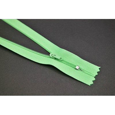 Nedeliteľný jemný plastový špirálový zips (veľkosť číslo 3) rôzne farby - dĺžka 12 cm - 60 cm 20 cm Pastelová zelená