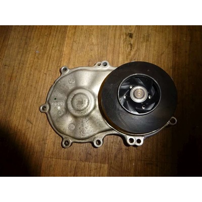 čerpadlo vodní VW Touareg III 760 4,0 TDi DMV 057121008H