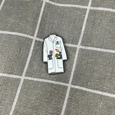Pinarna Laboratorní plášť s kytičkami