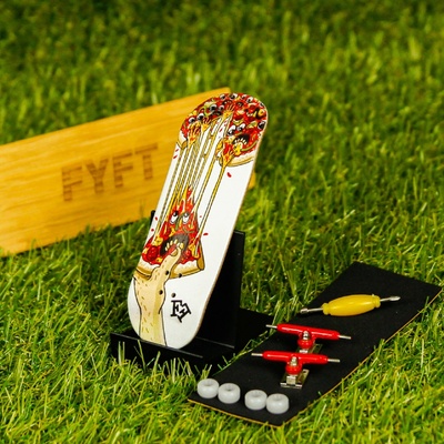 Finga Fingerboards Komplet začiatočník Design Pizza bílá červené trucky