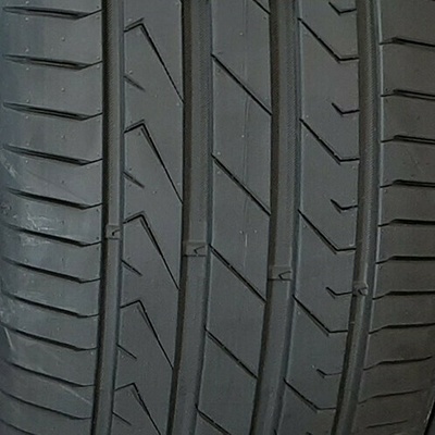 Landsail Qirin 990 225/40 R18 92W